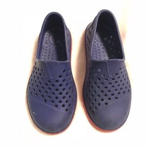 TOMS